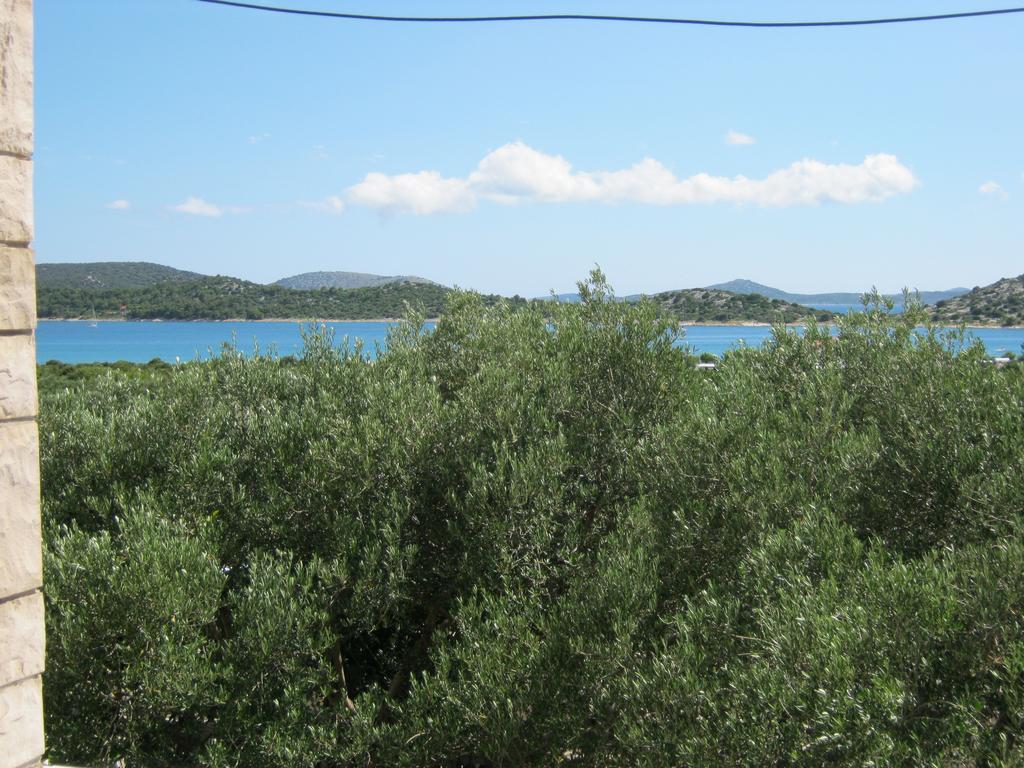 Apartments Nestor Tribalj Rum bild